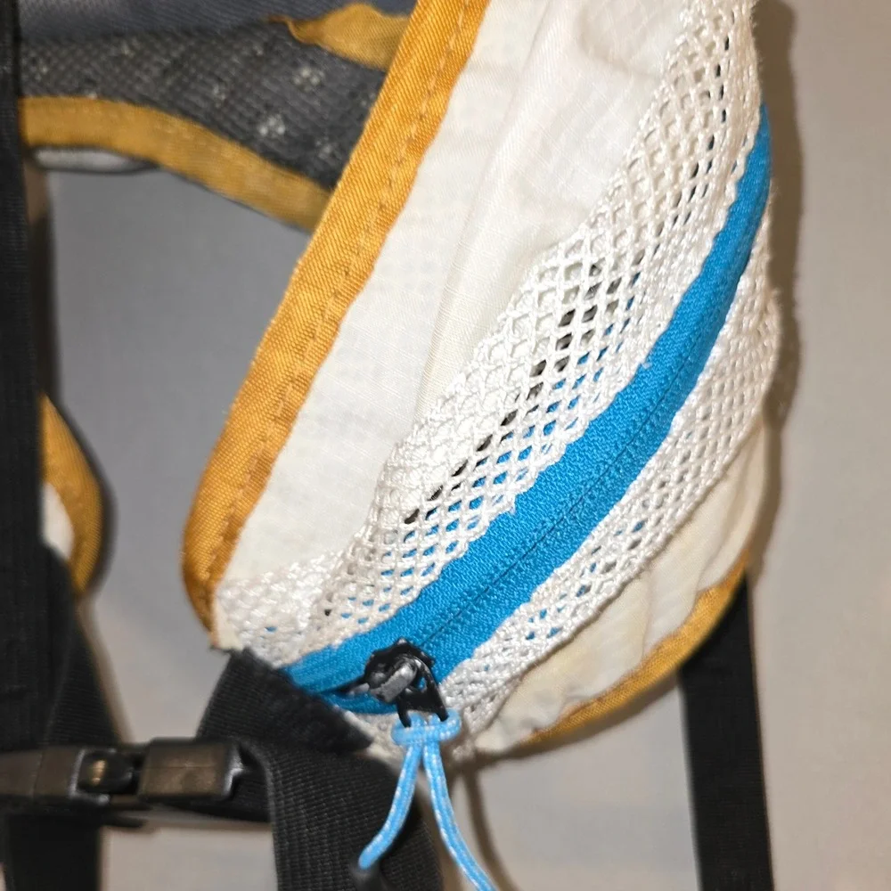 JanSport 8000M Challenge Backpack OS White Yellow Blue Technical Hiking